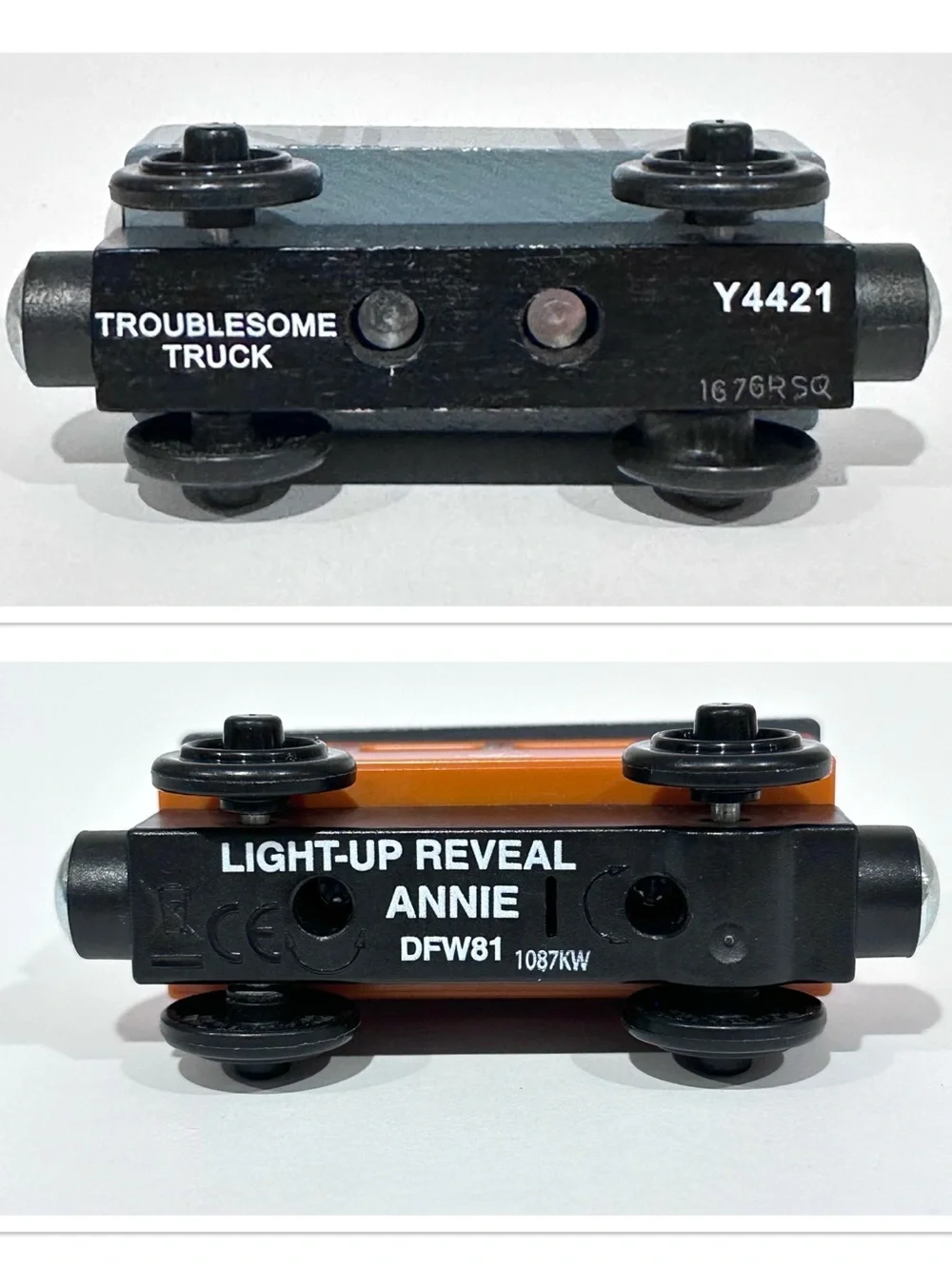 Thomas & Friends Light Up Reveal Annie & Clarabel Wooden Railway